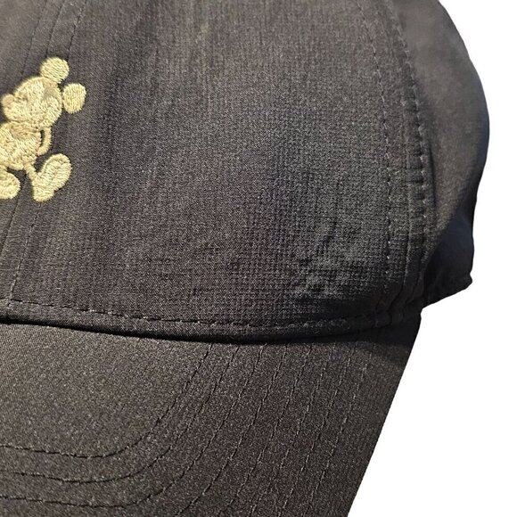 Black Nike Baseball Cap With Embroidered Mickey Mouse Design Adjustable Unisex - Picture 3 of 7